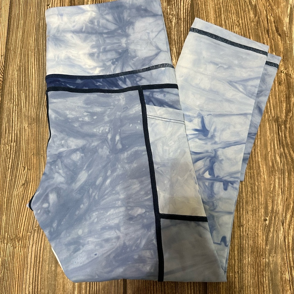 ZYIA ACTIVE Navy Hendrix Pocket Light n Tight Hi-Rise Capri 20"
